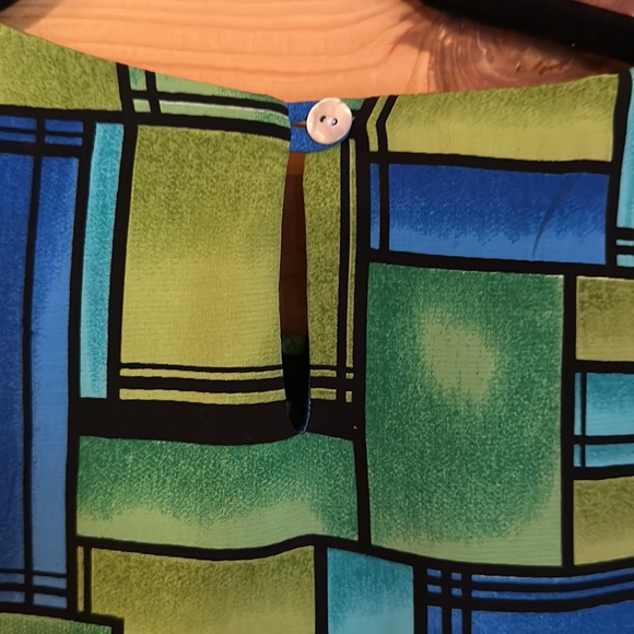 Blouse - Picture 2 of 2